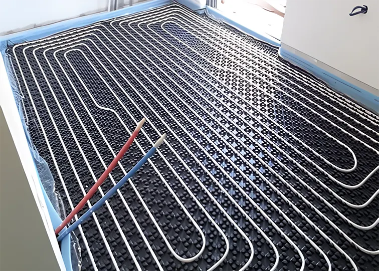 Εγκατάσταση ενδοδαπέδιας θέρμανσης σε κατοικία από την Κουρτέσης Water Spa Center