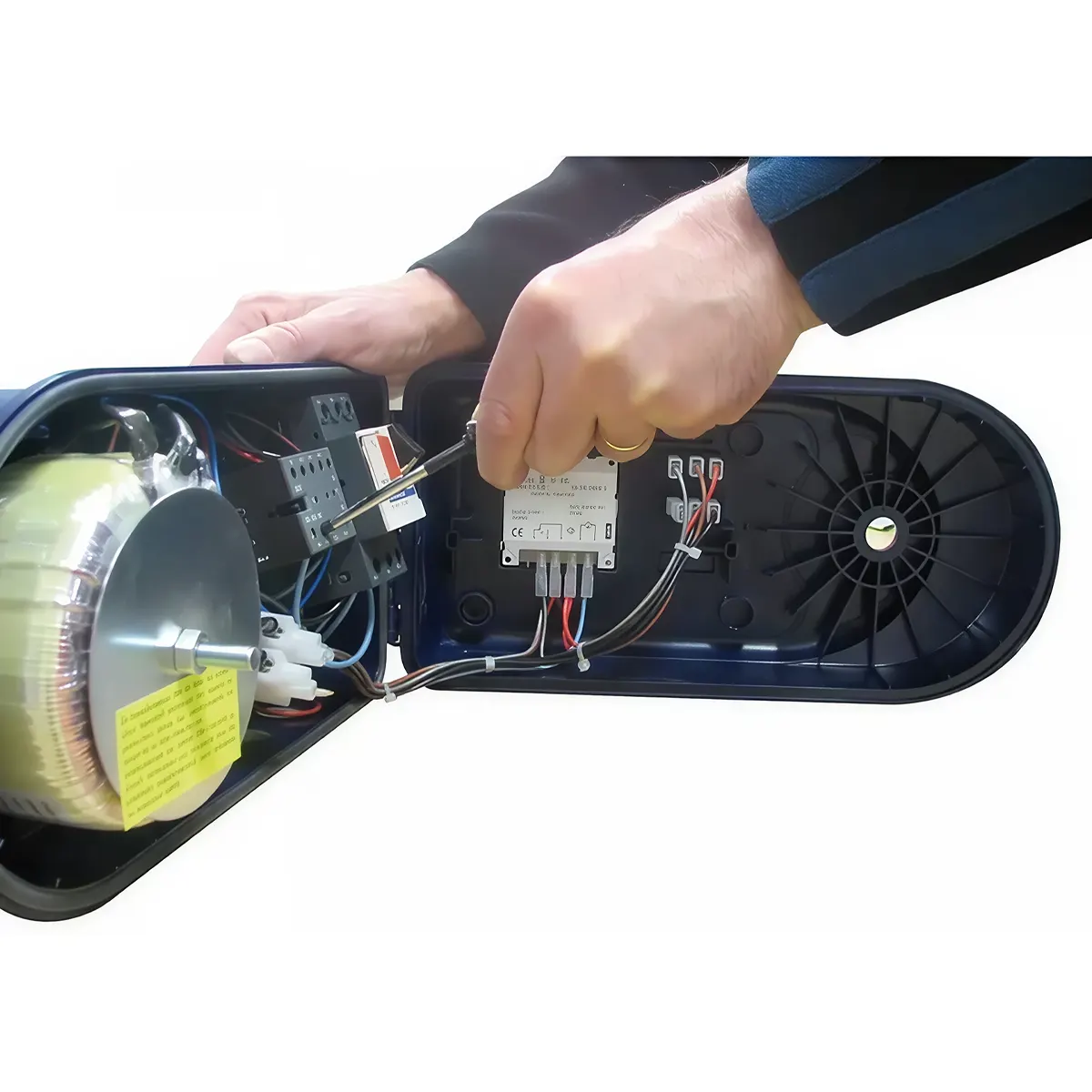 Ηλεκτρολογικός πίνακας AstralPool με air switch για έλεγχο και προστασία αντλίας