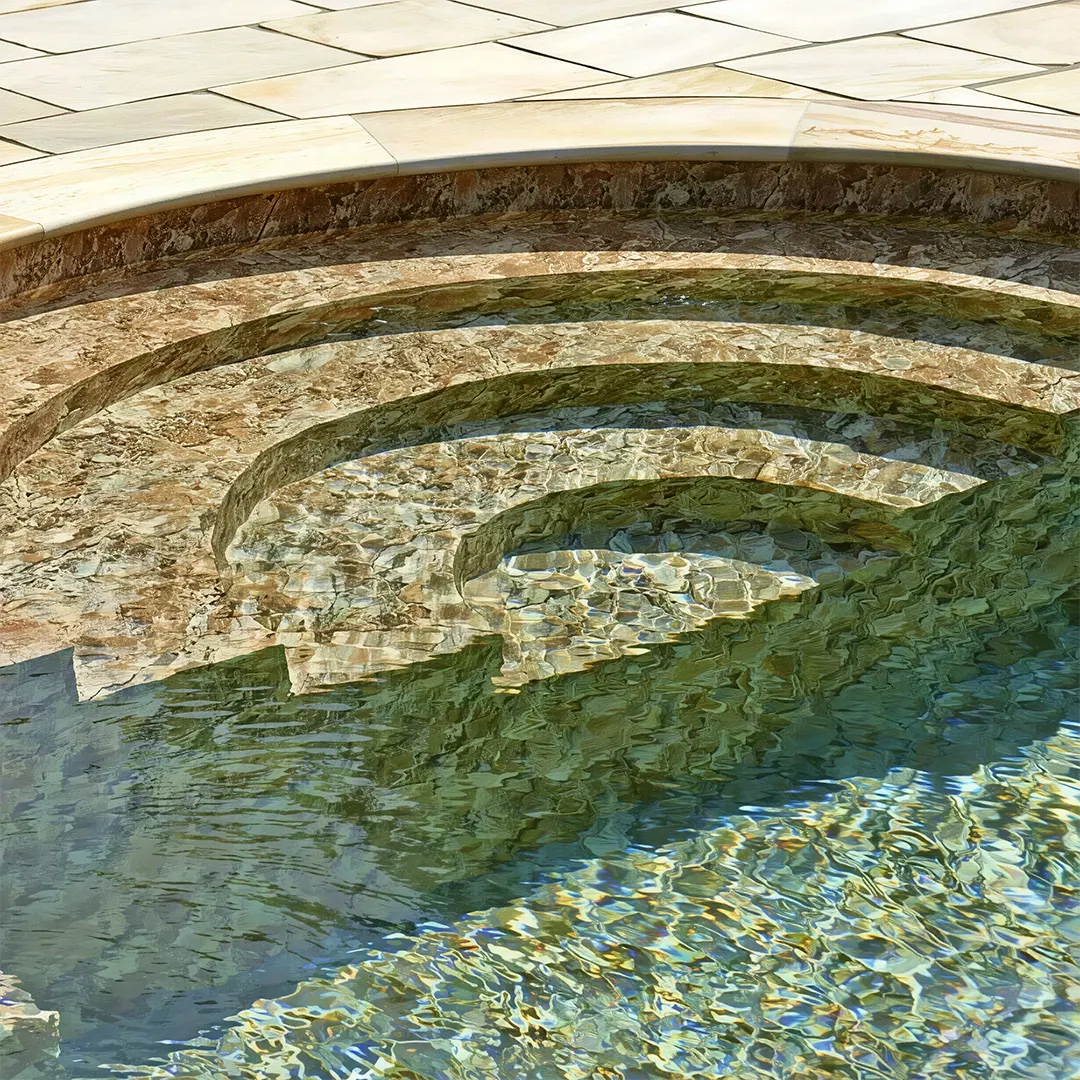 Λεπτομέρεια μεμβράνης πισίνας Touch με υφή πέτρας στα σκαλοπάτια πισίνας