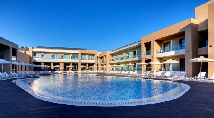 Κατασκευη πισινας μπετον